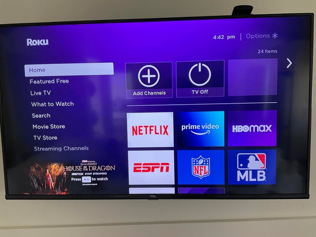 Set Up & Switch: Easy Guide to Changing Roku TV Inputs with Remote